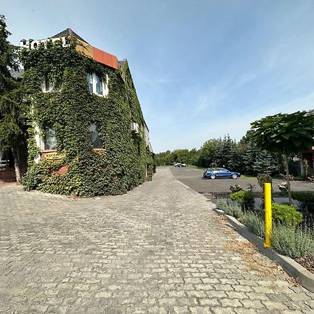 Hotel Kresowianka Konin  Buitenkant foto